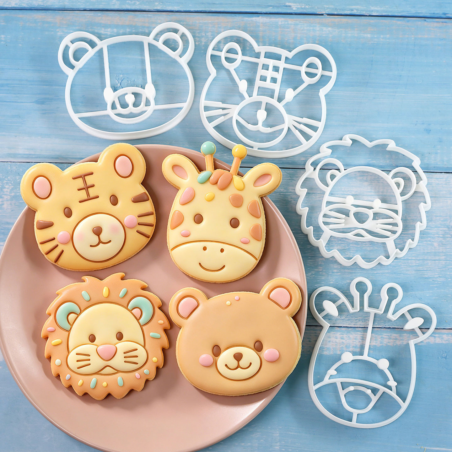 Baking Kitchen Set - 4個入り動物型クッキーカッターセット 3Dキュートなライオン、トラ、キリン、クマのベーキングツール 製菓用具 ケーキ、パイ、カップケーキ用 家庭用キッチン用品