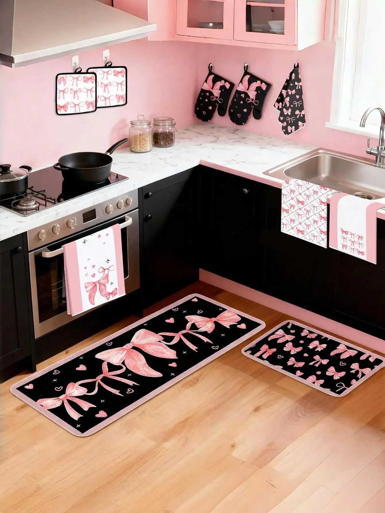 ピンクのリボンが付いたキッチングッズ10点セット。内容：食器 - Baking Kitchen Set のレビューと価格
